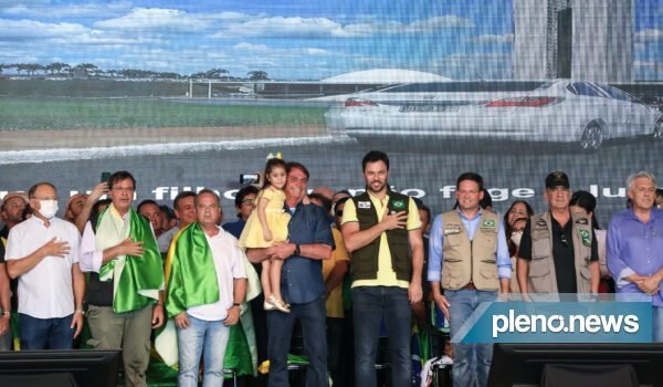 MP quer condenar ministros por ‘campanha eleitoral antecipada’