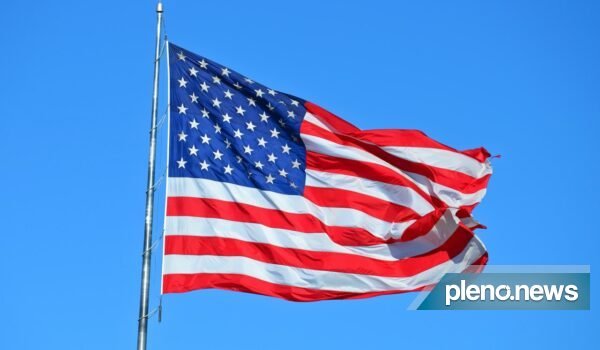 Embaixada dos EUA na Rússia orienta a cidadãos que busquem segurança