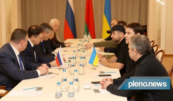 Reunião em Belarus termina, mas negociação deve continuar