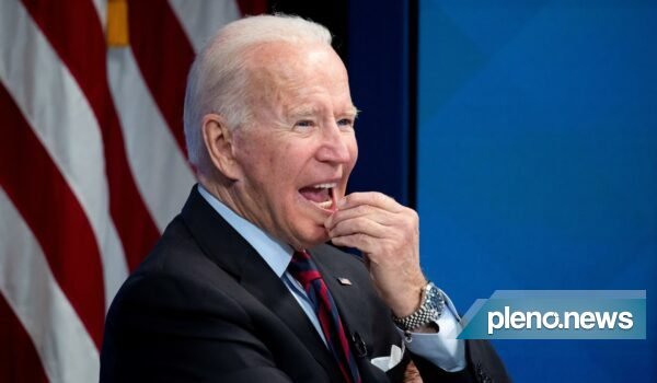 Sanções já estão tendo ‘impacto profundo’ na Rússia, diz Biden