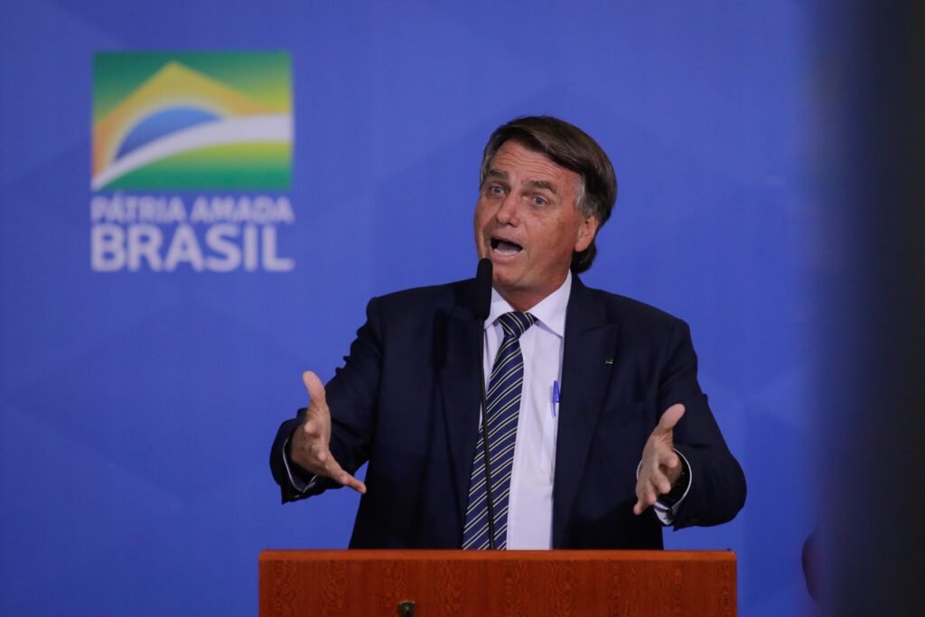 Bolsonaro diz acreditar que guerra está perto do fim