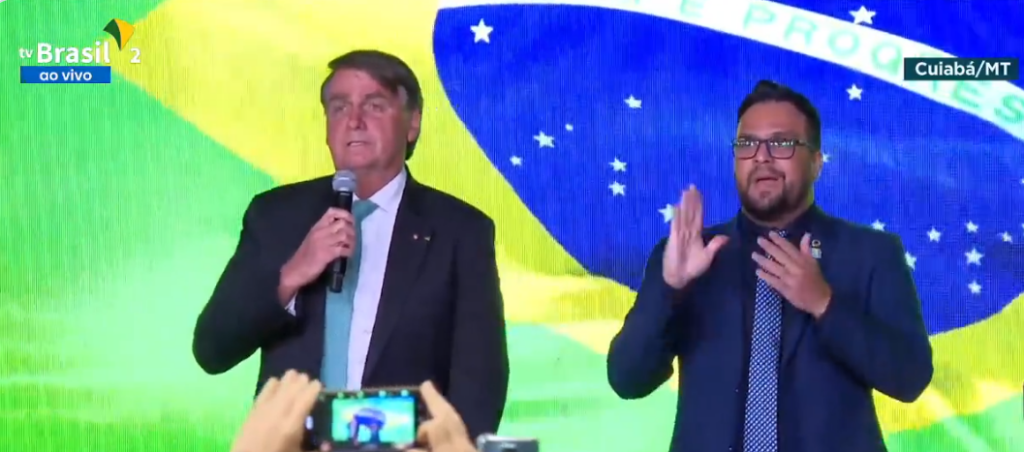 Bolsonaro participa do lançamento da Marcha para Jesus