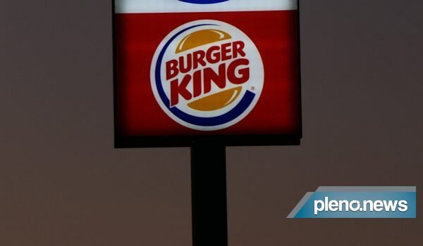 Burger King faz campanha por votos de jovens de 16 e 17 anos