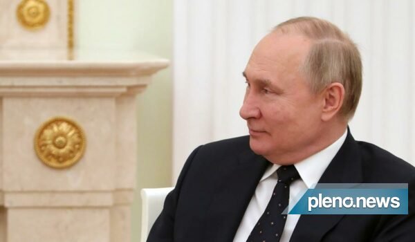 EUA incluem filhas de Putin na lista de Sanções contra a Rússia