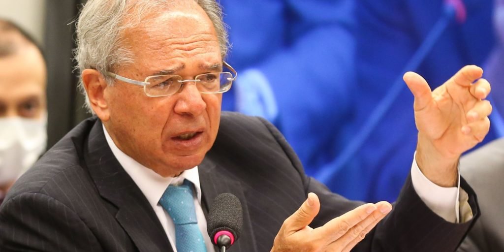 Governo pode usar excesso de arrecadação para corrigir tabela do IR
