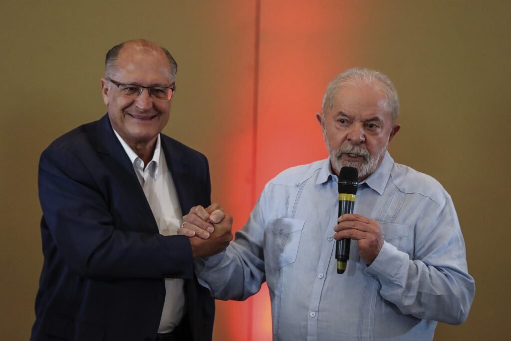 “Luta sindical deu ao Brasil o maior líder popular deste país: Lula”, diz Alckmin