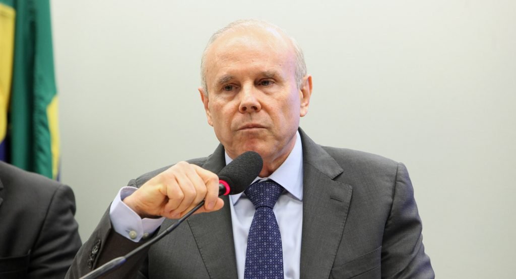 Mantega elogia presidente do BC do governo de Jair Bolsonaro