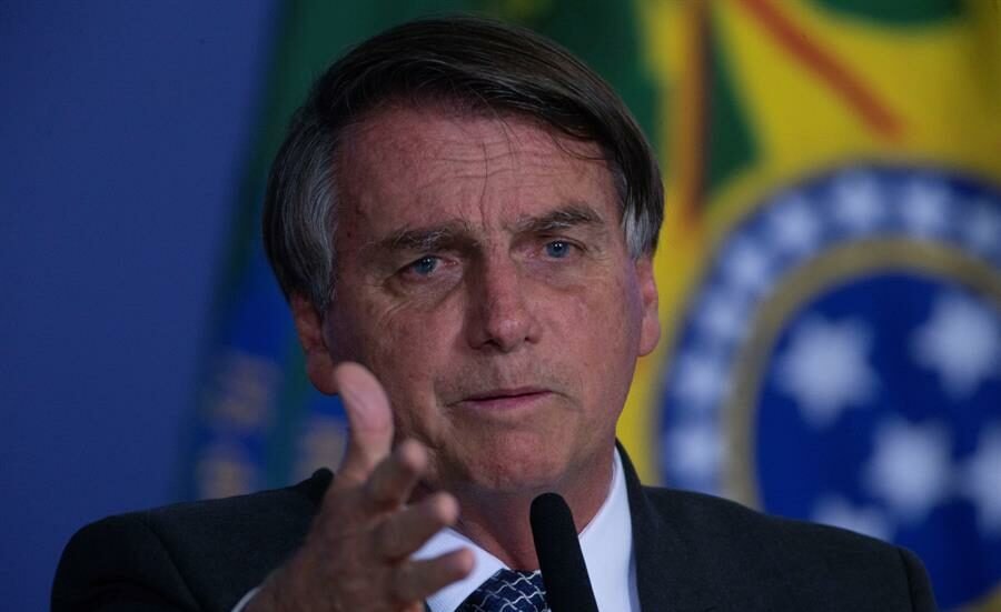 “Não quero peitar o Supremo”, afirma Bolsonaro sobre indulto