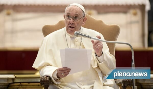 Papa confirma intenção de ir à Ucrânia, mas admite preocupação