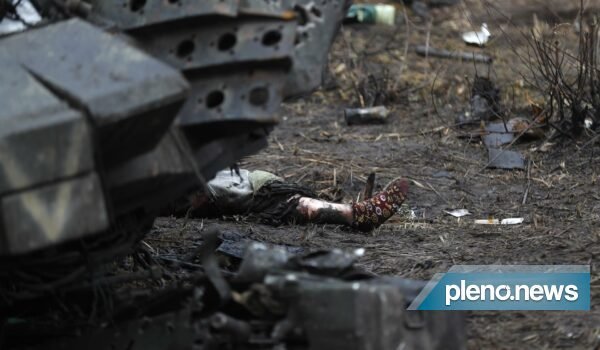 Ucrânia diz ter encontrado 410 corpos perto de Kiev: ‘Genocídio’