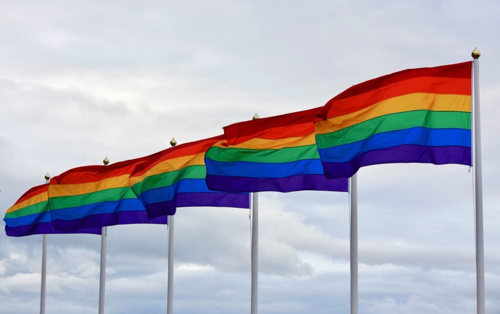 Colégio pode ter que indenizar a comunidade LGBT em R$ 500 mil
