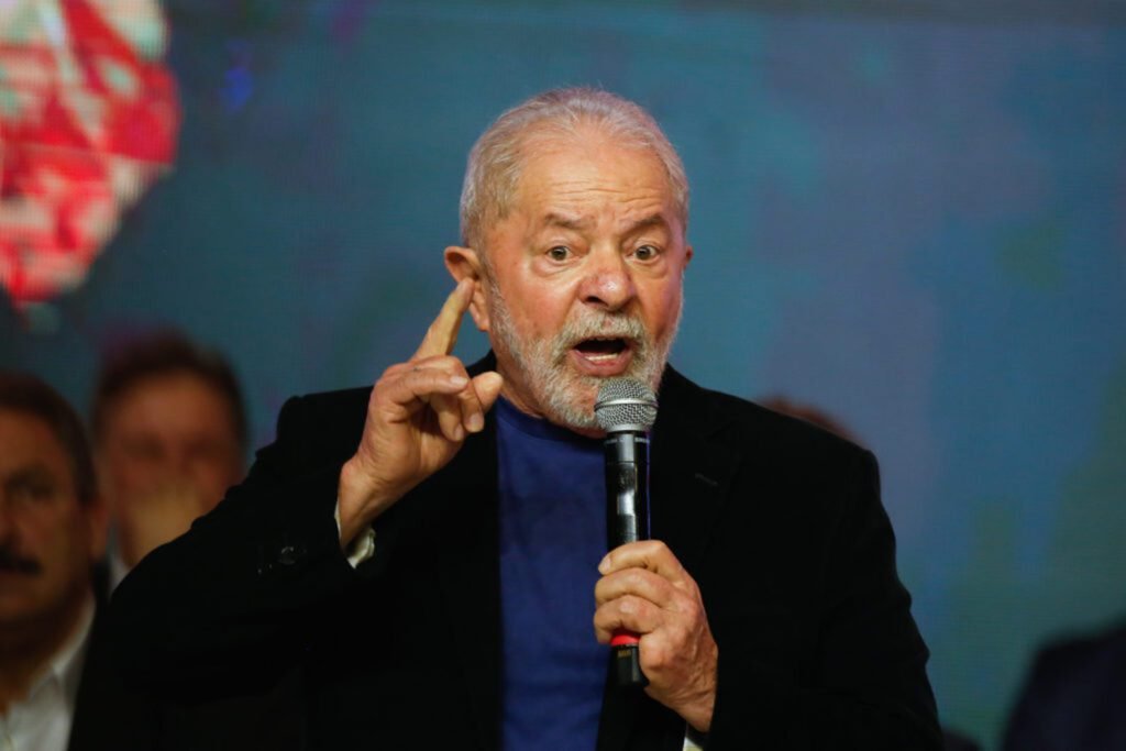 Em MG, Lula diz que Bolsonaro tem medo de perder e ser preso