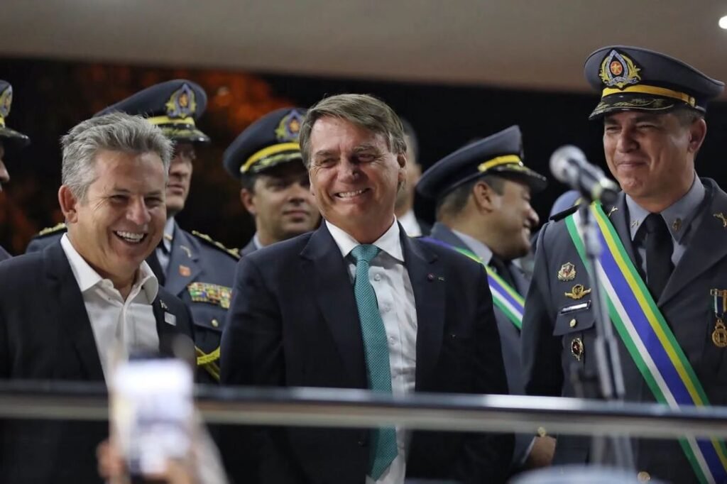 Governador de MT defende que União Brasil apoie Bolsonaro
