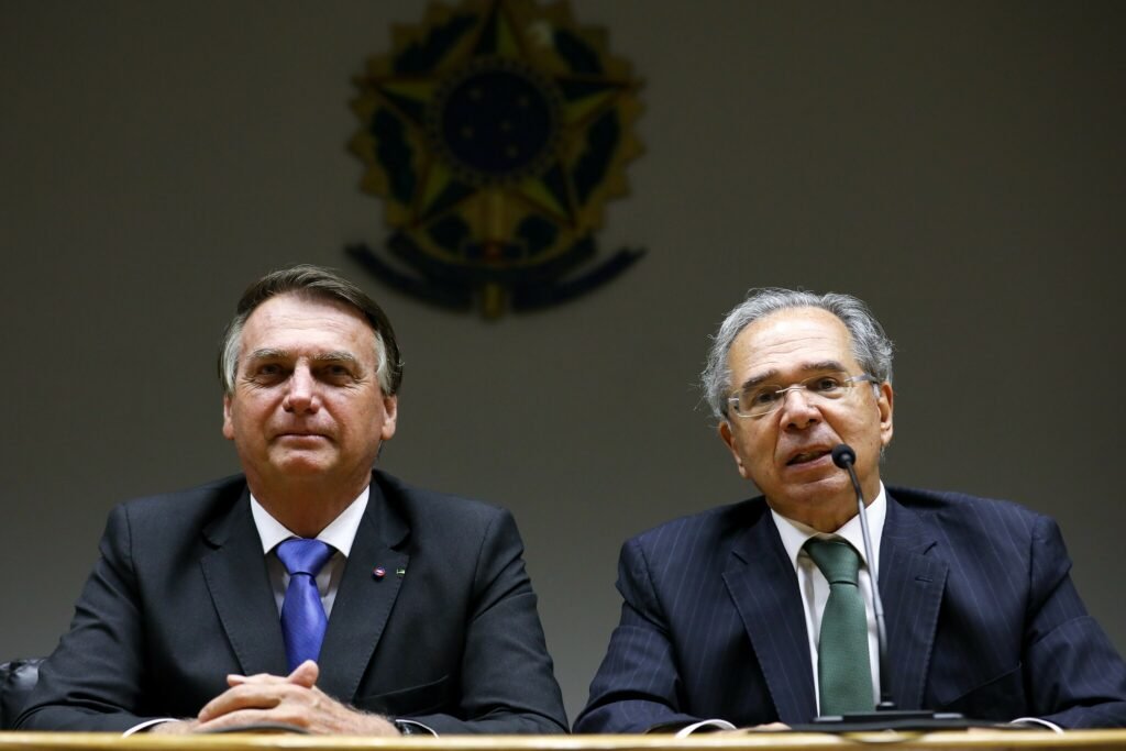 Guedes: Se reeleito, Bolsonaro fará reformas e privatizações