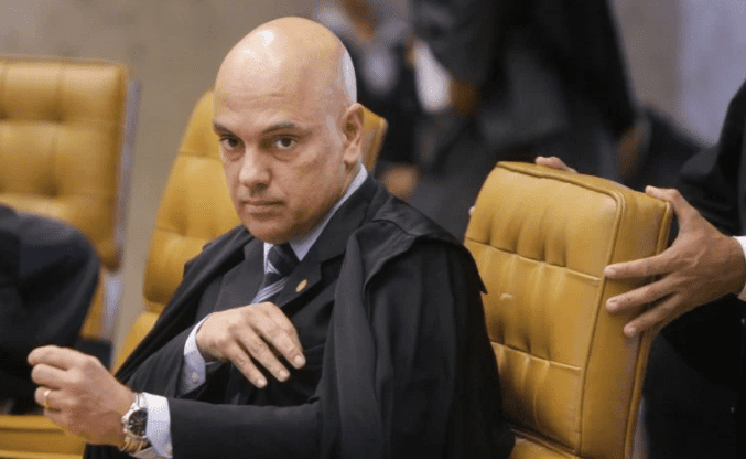 Moraes se declara impedido em julgamento sobre HC de Allan dos Santos