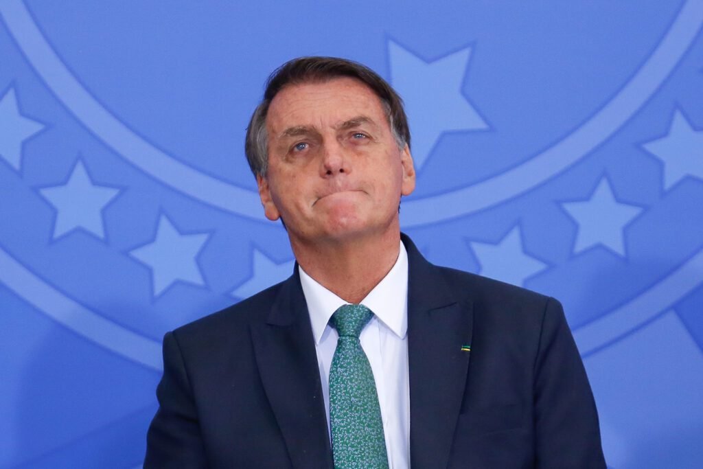 Na Guiana, Bolsonaro assina acordos e chama Petrobras de “gigante”