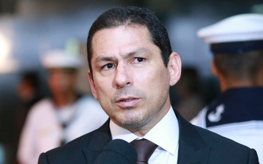“O presidente deu a ordem por uma live”, diz Ramos, destituído