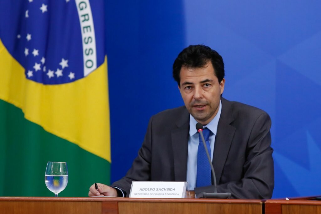 Sachsida diz que pedirá estudos para privatizar a Petrobras