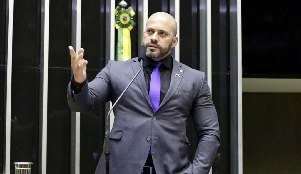 Silveira ao STF fim de ação após perdão “irrestrito” de Bolsonaro