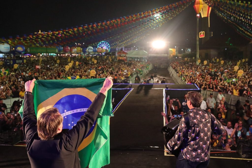 Ao vivo: Bolsonaro participa de cerimônia em João Pessoa (PB)
