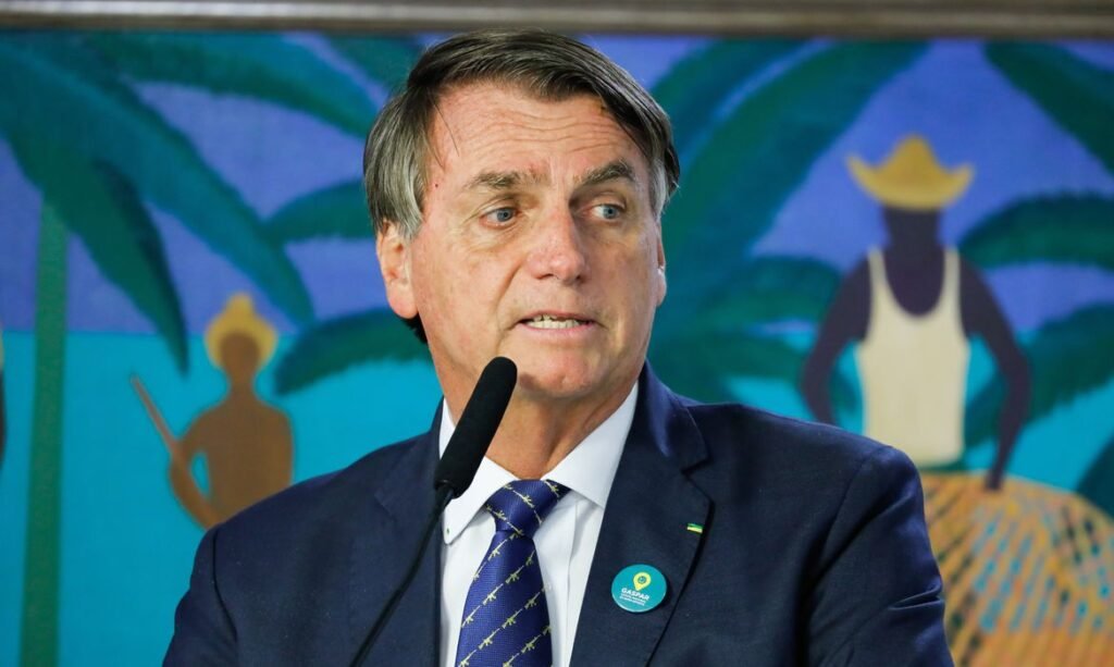 Bolsonaro diz que vai propor “CPI para investigar a Petrobras"