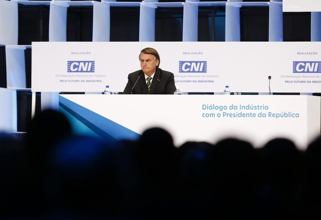 CPI do MEC quer discutir “assunto enterrado”, diz Bolsonaro