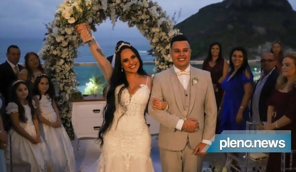 Fotos! Perlla e Patrick Abrahão se casam em cerimônia íntima