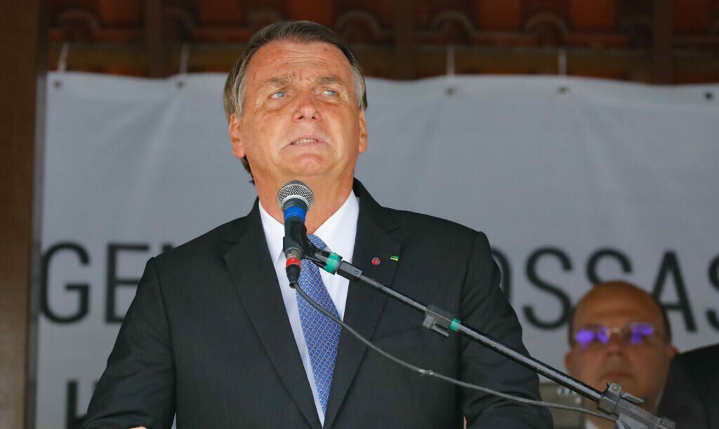 Jair Bolsonaro chama Edson Fachin de “advogado do MST”