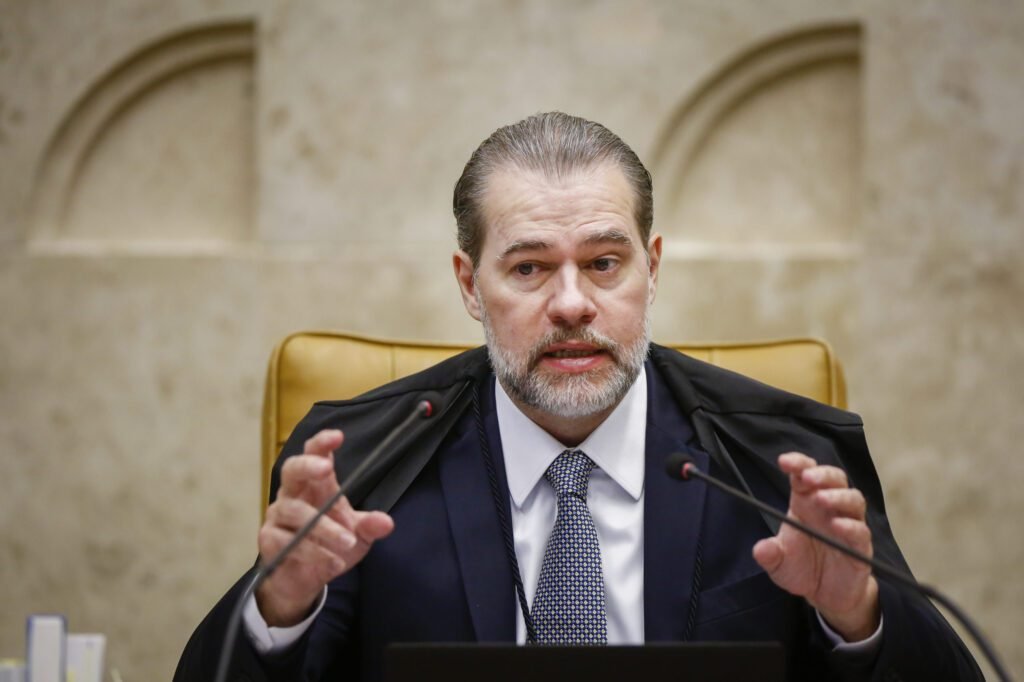 Toffoli dá 5 dias para Bolsonaro explicar aumento com publicidade