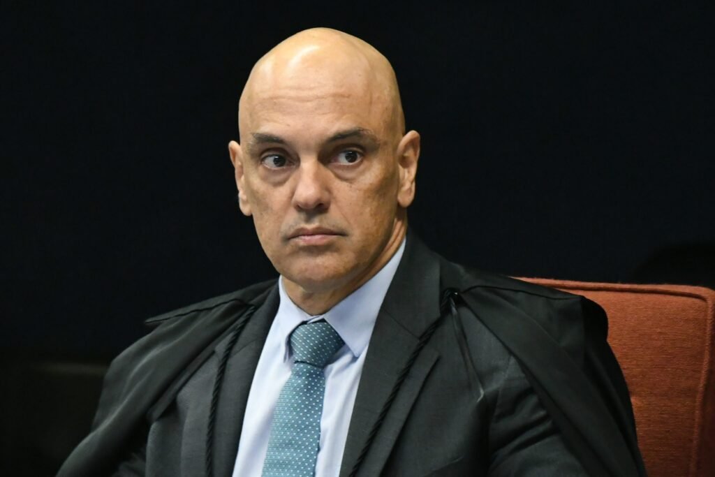 Alexandre de Moraes vai receber PT e outras siglas de esquerda para discutir violência nas eleições