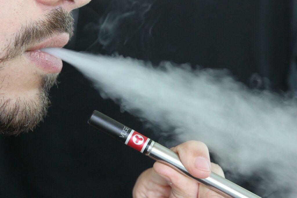 Anvisa mantém proibição de venda de cigarros eletrônicos