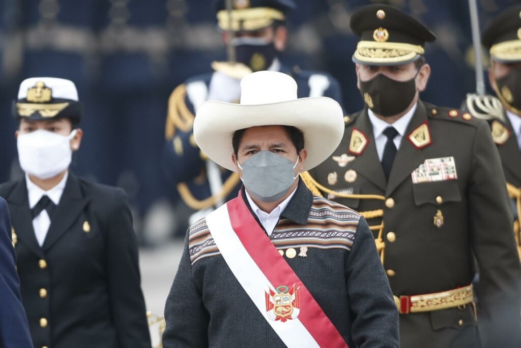 Castillo, presidente do Peru, sai do próprio partido de esquerda