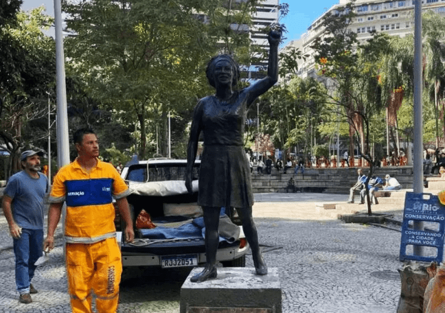 Estátua de Marielle Franco terá câmeras para afastar vandâlos