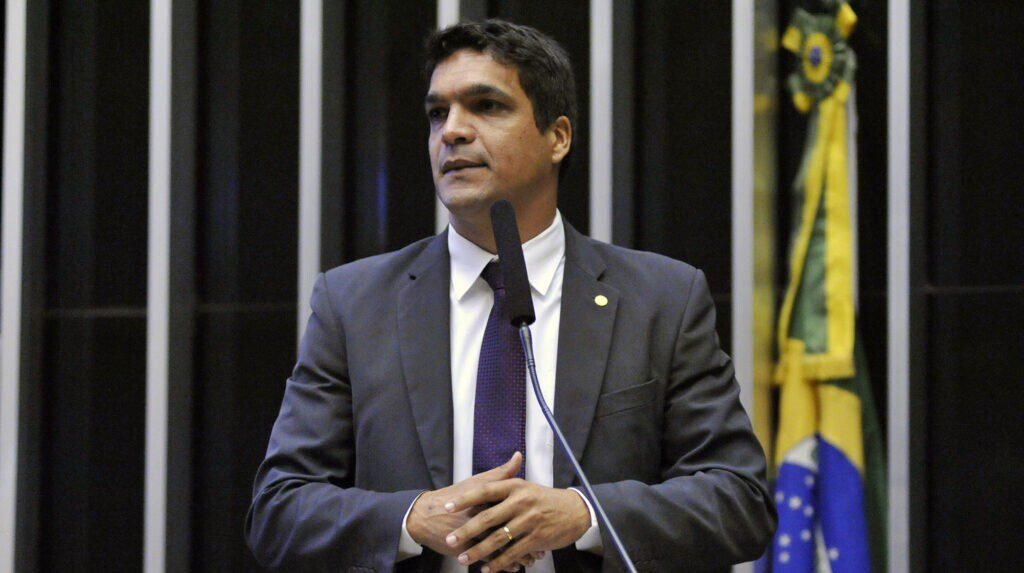 Cabo Daciolo irá disputar vaga no Senado pelo PDT no RJ