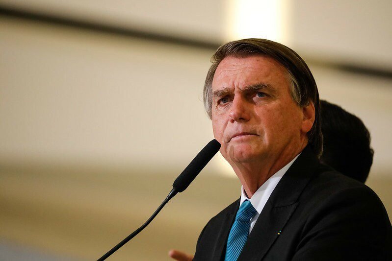 Em evento, Bolsonaro ironiza ação da PF contra empresários