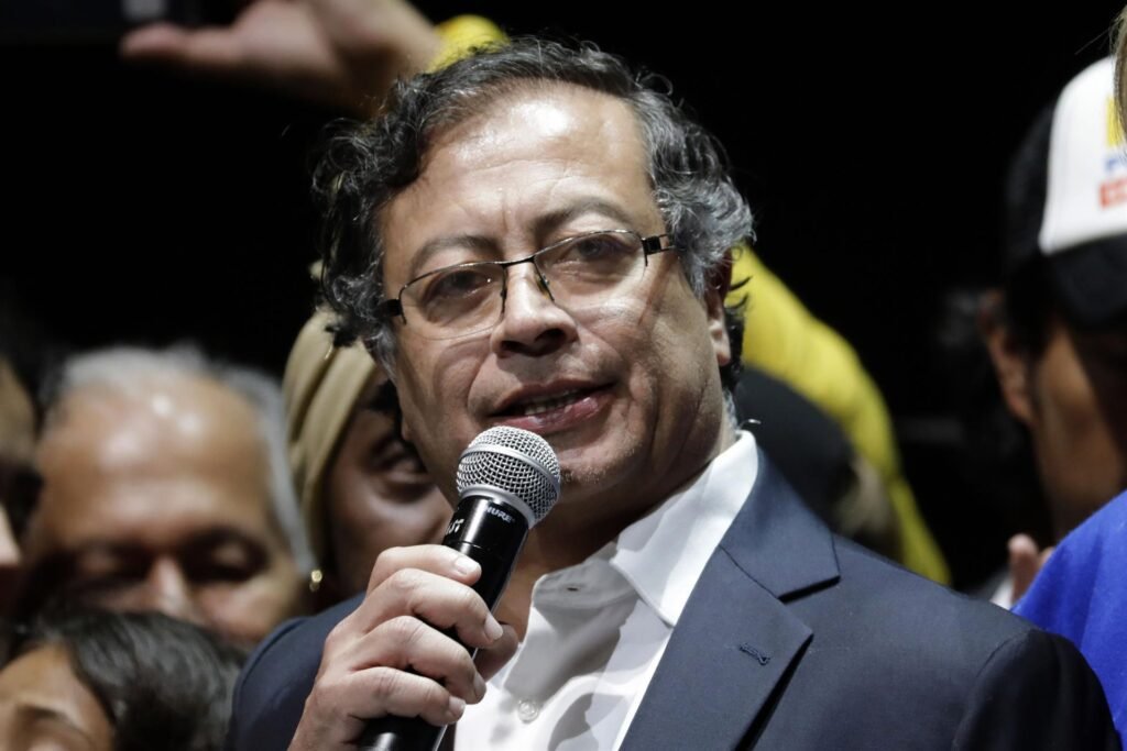 Novo presidente da Colômbia desmonta combate ao narcotráfico