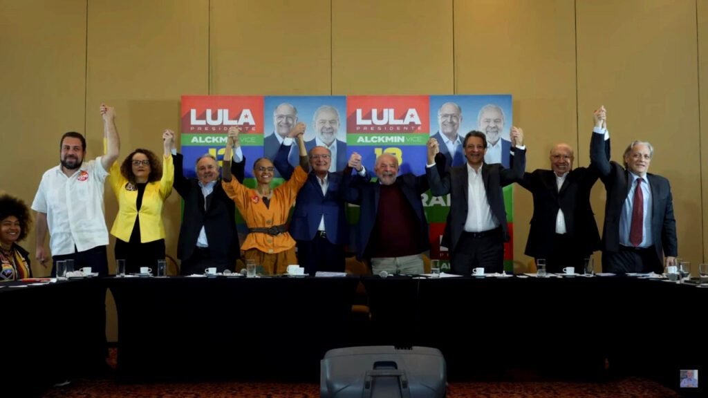 Candidatos à Presidência de eleições passadas declaram apoio a Lula