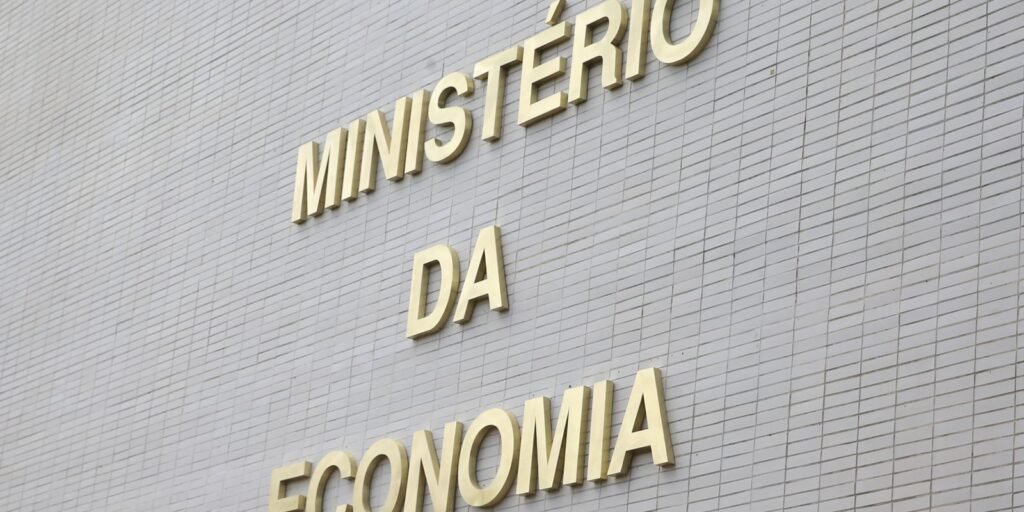 Governo Central tem déficit primário de R$ 49,97 bilhões em agosto