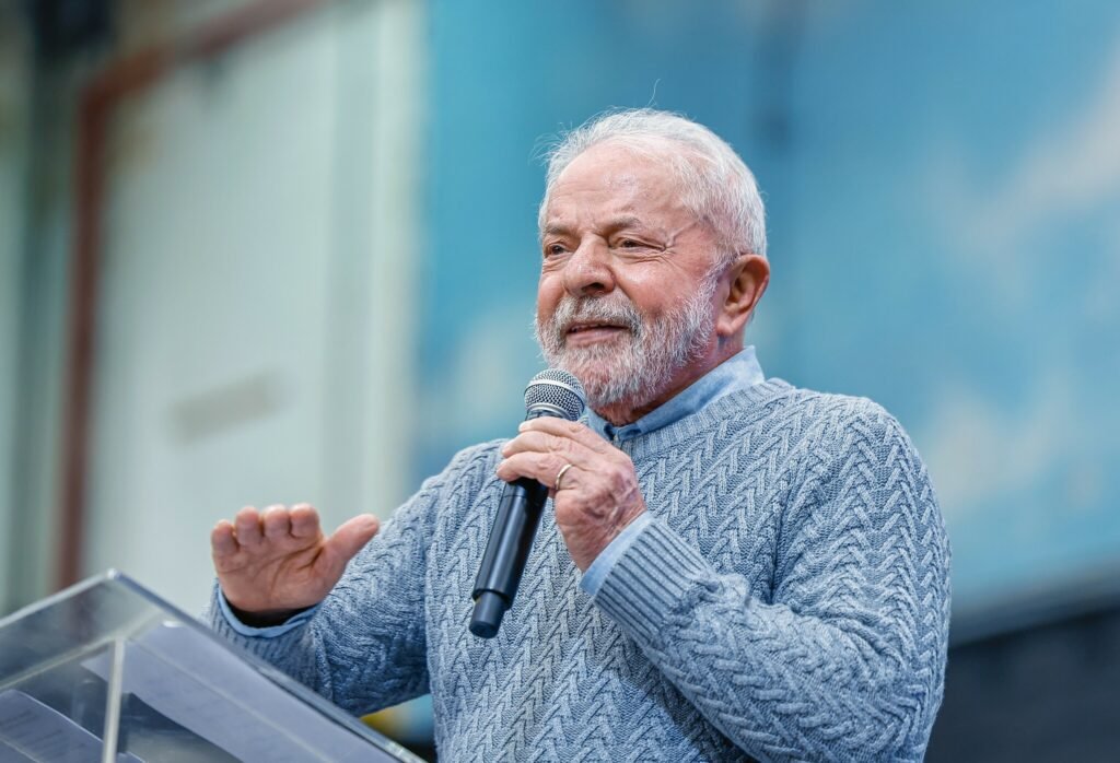 Lula suspende apresentação da versão final do plano de governo