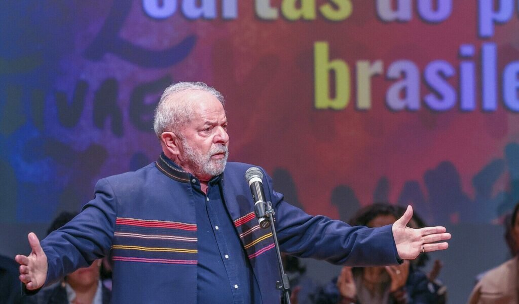 Lula vira alvo de notícia-crime por comparar 7/9 à Ku Klux Klan