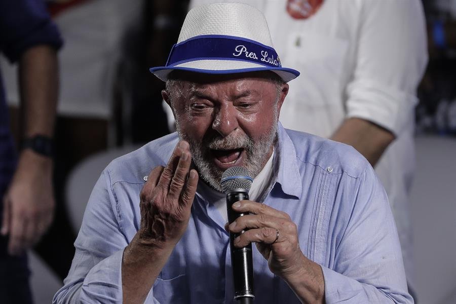 Lula: ‘Vamos parar com essa estupidez de querer privatizar a Petrobras’