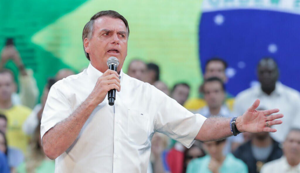 No Pará, Bolsonaro diz que Lula “continuará no lixo da história”