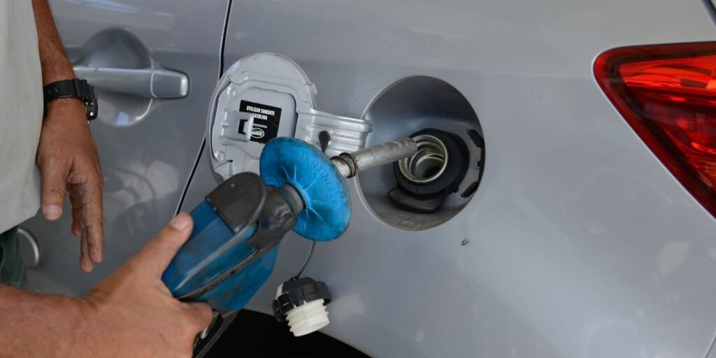 Petrobras reduz preço de gasolina em R$ 0,25 por litro