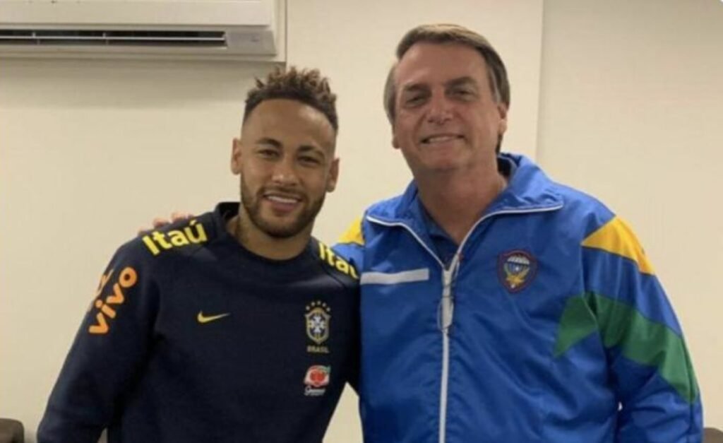 “Reeleição e Hexa”, diz Bolsonaro após apoio de Neymar