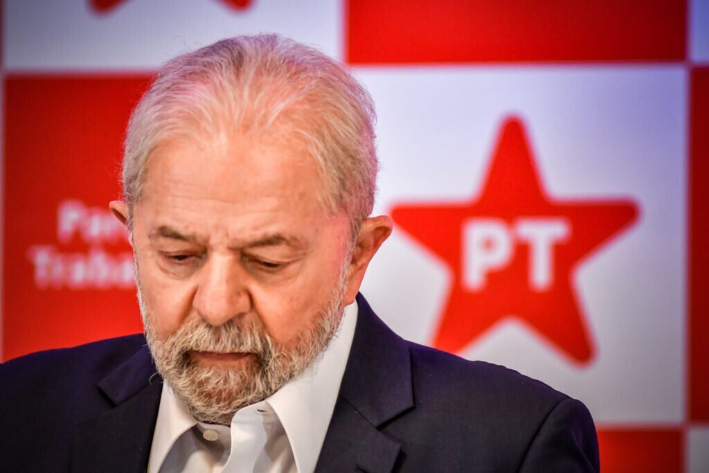 Rejeição de Lula “dispara” e total bate recorde, diz pesquisa