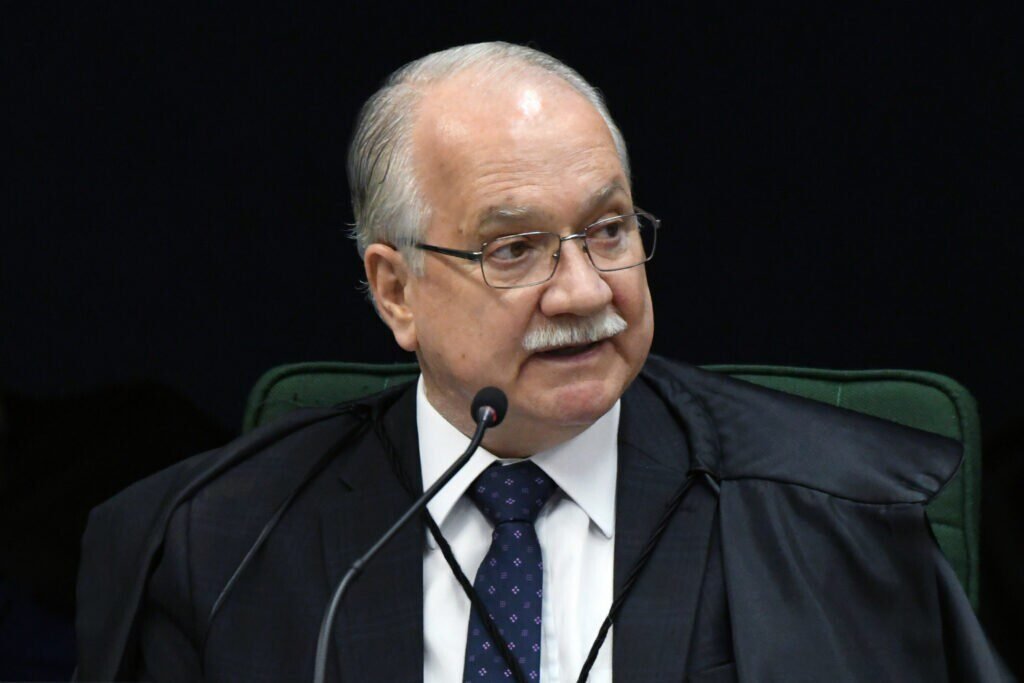STF: Fachin limita decretos de Jair Bolsonaro sobre armas