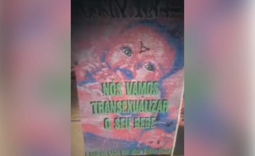 ‘Vamos transexualizar o seu bebê’, diz cartaz em exposição