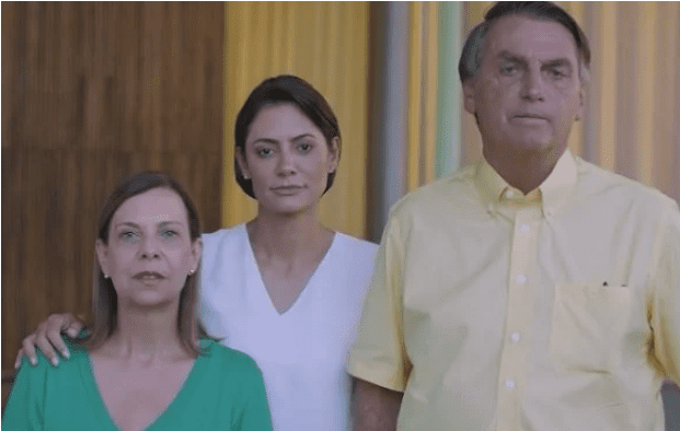 Ao lado de Michelle, Bolsonaro pede desculpas às venezuelanas