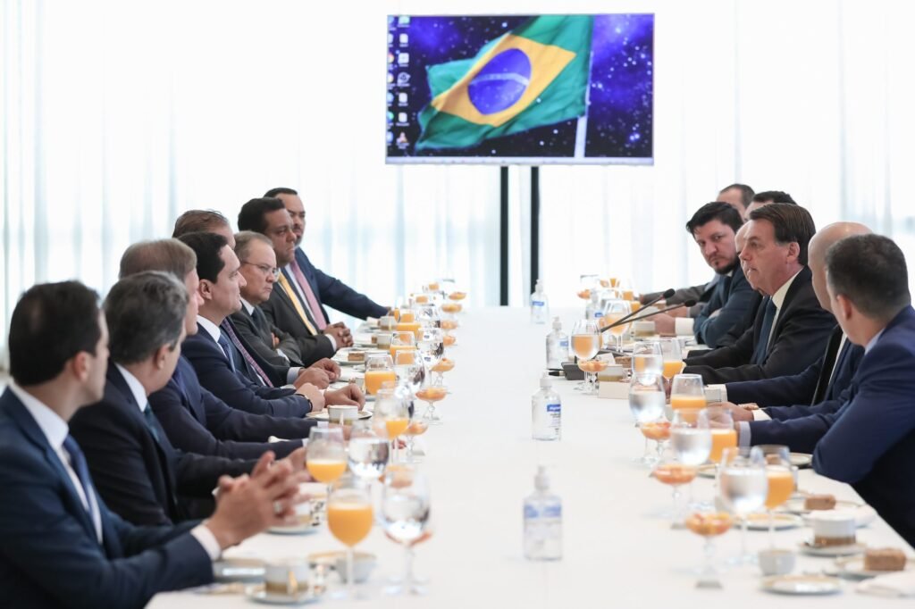 Bolsonaro chama líderes para reunião no Palácio da Alvorada