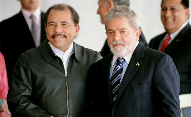 Ditador da Nicarágua celebra vitória de “irmão e companheiro” Lula
